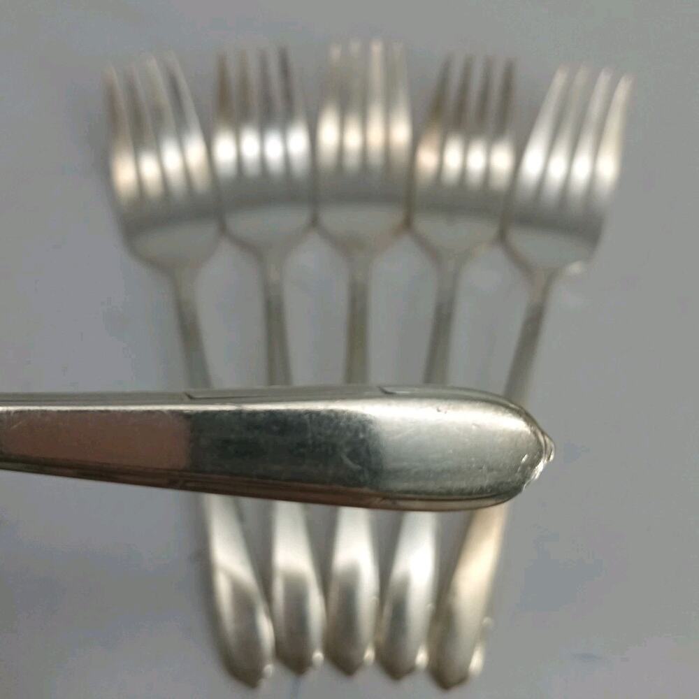 6X SF Oneida Community BERKLEY SQUARE Silverplate Salad Forks Flatware